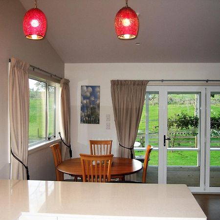 Miranda Orchard Cottage ภายนอก รูปภาพ
