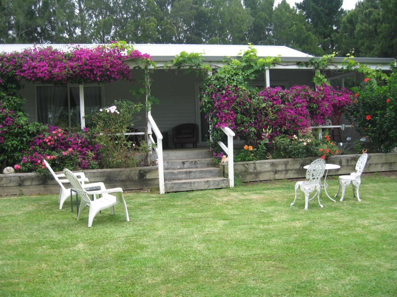 Miranda Orchard Cottage ภายนอก รูปภาพ